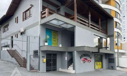 Casa com 4 quartos para alugar no Centro, Blumenau , 400 m2 por R$ 6.600