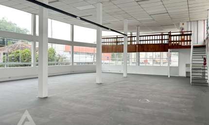 Ponto comercial para alugar no Itoupava Seca, Blumenau  por R$ 5.000