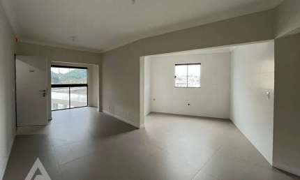 Apartamento com 2 quartos para alugar no Itoupava Norte, Blumenau  por R$ 2.100