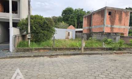 Terreno à venda no Itoupava Central, Blumenau  por R$ 220.000