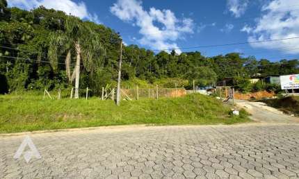 Terreno à venda no Itoupava Central, Blumenau  por R$ 500.000