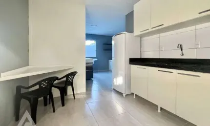 Apartamento com 1 quarto para alugar em Água Verde, Blumenau , 27 m2 por R$ 1.340