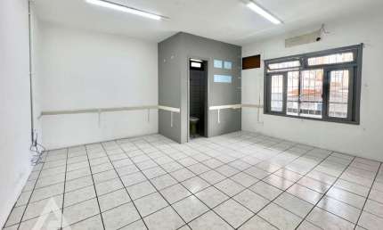 Ponto comercial com 5 salas para alugar na Vila Nova, Blumenau , 100 m2 por R$ 4.300
