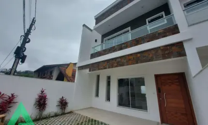 Casa com 3 quartos à venda na Escola Agrícola, Blumenau , 124 m2 por R$ 695.000