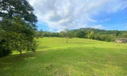 Chácara / sítio à venda no Badenfurt, Blumenau  por R$ 1.728.000