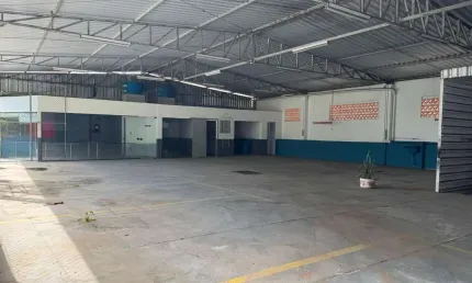 Barracão / Galpão / Depósito com 8 salas para alugar no Velha, Blumenau , 750 m2 por R$ 15.000