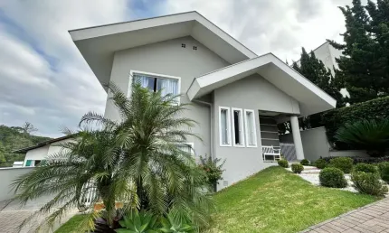 Casa com 3 quartos à venda no Itoupava Central, Blumenau , 214 m2 por R$ 1.700.000