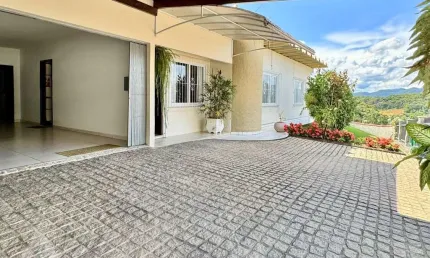 Casa com 3 quartos à venda no Tribess, Blumenau , 268 m2 por R$ 850.000