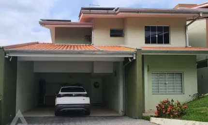 Casa com 3 quartos à venda na escola agrícola, blumenau , 250 m2 por r$ 1.400.000