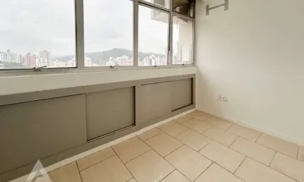 Ponto comercial com 1 sala para alugar no centro, blumenau  por r$ 1.000