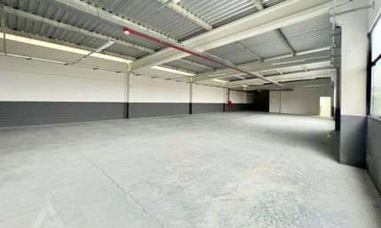 Ponto comercial com 1 sala para alugar no Do Salto, Blumenau  por R$ 7.200