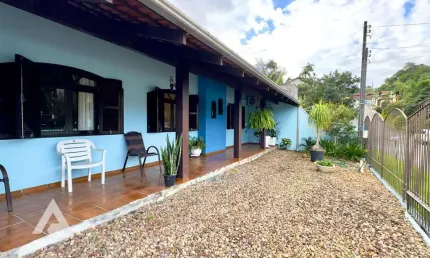 Casa com 4 quartos à venda na Escola Agrícola, Blumenau , 196 m2 por R$ 800.000
