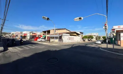 Casa esquina fins comerciais av. frei benjamin x av. maceió, bairro brasil