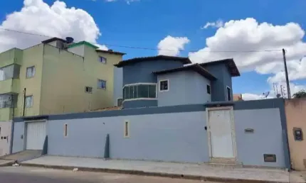 Casa com 4 quartos à venda na Rua José Firmo Dias, 41, Felícia, Vitória da Conquista