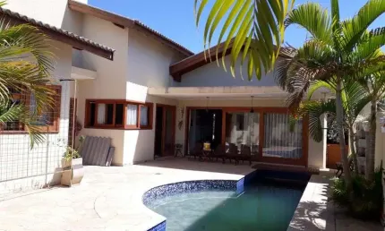 Casa em condomínio fechado com 3 quartos à venda na Rua Lucas Nogueira Garcês, 90, Jardim Garret, Araçoiaba da Serra