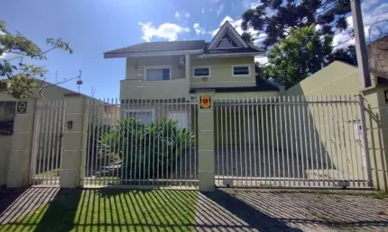 Sobrado casa 4 quartos curitiba  - tamanho excelente