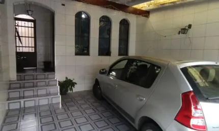 Sobrado localizado na principal rua do jardim las vegas!
