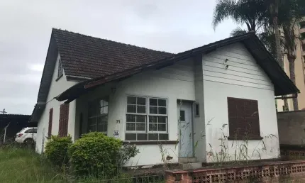 Casa com 2 quartos à venda na Rua Tijucas, 75, Centro, Joinville, 140 m2 por R$ 1.100.000