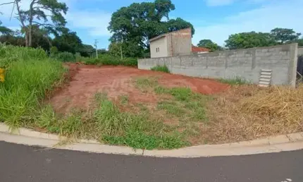 Terreno à venda no Centro, Bady Bassitt 
