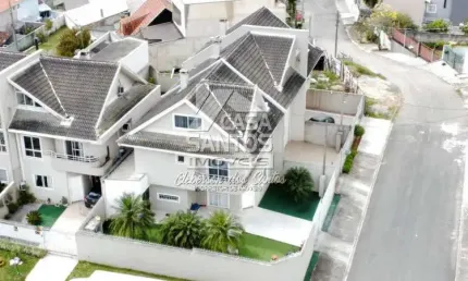 Casa com 3 quartos à venda na Rua Rolândia, Alto Tarumã, Pinhais, 150 m2 por R$ 1.590.000