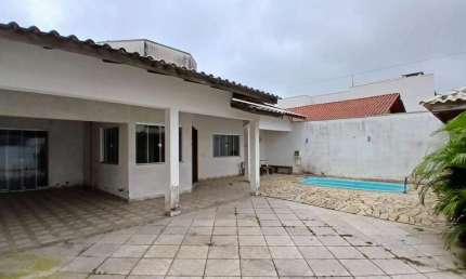 Casa para Venda em Barra Velha, Centro, 3 dormitórios, 1 suíte, 3 banheiros, 3 vagas