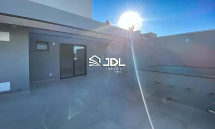 COBERTURA NOVA PRÓXIMO A VILA GERMÂNICA, COM TERRAÇO COM PISCINA E UMA VISTA PRIVILEGIADA!