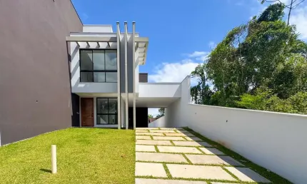Casa com 3 suítes à venda, 204 m² por R$ 1.380.000 - Ponta Aguda - Blumenau/SC