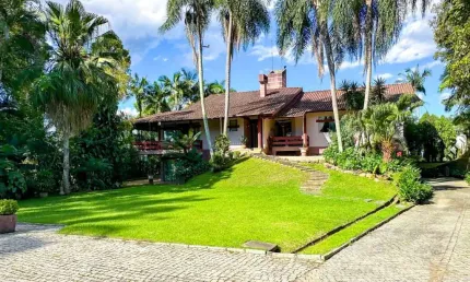 Casa com 5 dormitórios à venda, 700 m² por R$ 2.190.000,00 - Itoupava Norte - Blumenau/SC