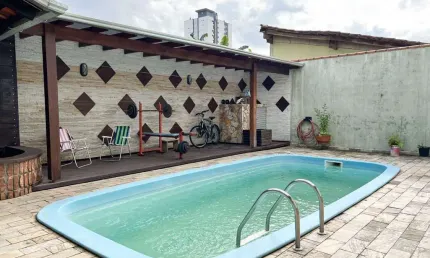 Casa à venda por R$ 900.000,00 - Água Verde - Blumenau/SC