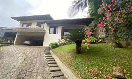 Casa com 3 dormitórios à venda, 380 m² por R$ 2.000.000,00 - Jardim Blumenau - Blumenau/SC