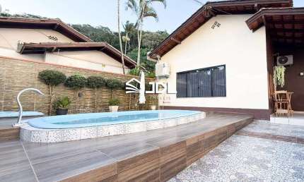 Casa com 4 quartos à venda no Ponta Aguda, Blumenau 