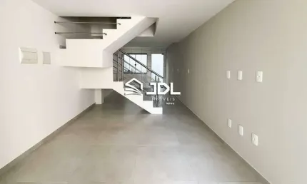 Excelente sobrado no bairro Escola Agricola por R$465 MIL!!