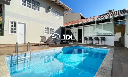 Casa com 3 quartos à venda no Garcia, Blumenau 