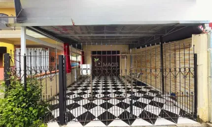 Sala comercial de 74 m  com hall para locação no Hauer em frente ao Detran