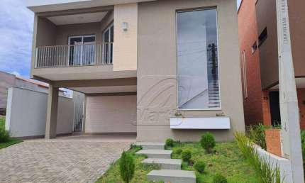 Sobrado à venda no Condomínio Residencial Soleil, bairro Bongue em Piracicaba com terreno de 260 m² e construção 178 m². Valor R$ 1.100.000,00.