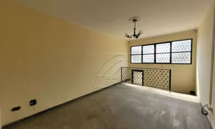 Casa com 2 dormitórios para alugar por R$ 2.300 - Vila Independência - Piracicaba/SP