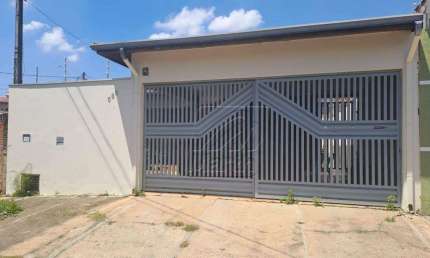 Casa térrea localizado no Bairro Vila Sônia R$ 330.000,00