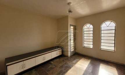 Casa com 3 dormitórios para alugar, 120 m² por R$ 2.300 - Nova América - Piracicaba/SP