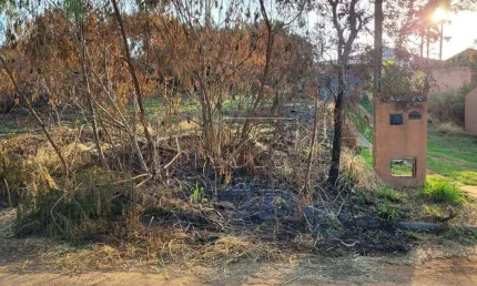 Terreno à venda, 1008 m² por R$ 220.000,00 - Recanto Universitário - Rio das Pedras/SP