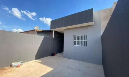 CÓD:RRCA4487 - Casa à venda com 2 dormitórios (Quartos) bem amplos e 01 deles sendo suíte, no bairro Jardim do Trevo (Nova Veneza), em Sumaré, SP