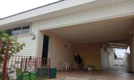 CÓD:3RCA4458 - Casa à venda com 4 dormitórios e 1 suíte, Vila Industrial, Campinas, SP - Excelente localização!!!