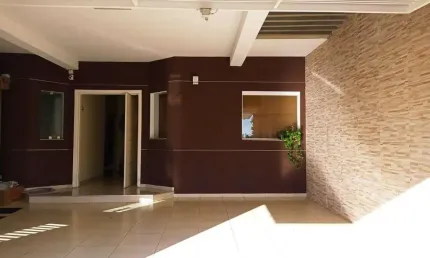 CÓD:3RCA4411 - Casa à venda com 4 dormitórios sendo 1 suíte no bairro Piracicamirim em Piracicaba.