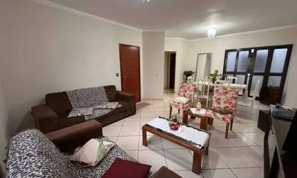 Casa à venda com 05 dormitórios (Quartos), 4 banheiros no bairro Bom Jesus III, na Cidade de Rio das Pedras- SP.