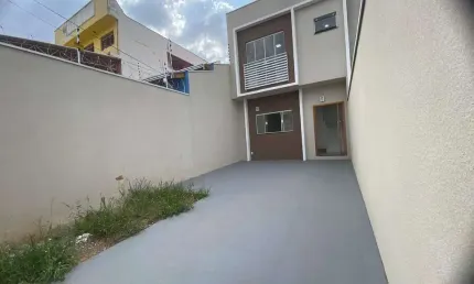 Casa à Venda com 3 dormitórios sendo 1 suíte no Jardim Campos Elíseos, em Campinas, SP