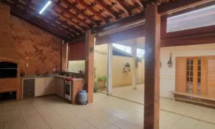 Casa com 3 dormitórios sendo 1 suíte à venda no Bairro Santa Luiza em Nova Odessa/SP