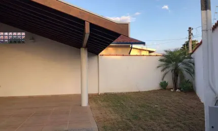 Casa com 03 Dormitórios sendo 01 suíte, Jardim Boa Esperança, Campinas - Excelente Oportunidade!