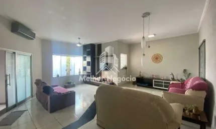 Casa com 3 dormitórios, sendo 1 suíte, à venda em Americana.