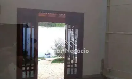 Casa com 4 Dormitórios no Parque das Árvores em Paulínia - SP