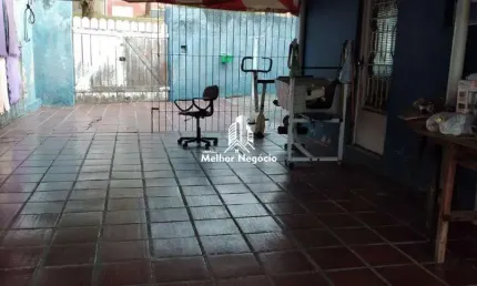 Casa à venda com 3 dormitórios no Jardim Santa Eudoxia, em Campinas, SP.