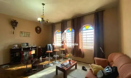 Casa à venda com 3 quartos em Vila Georgina- Campinas/SP.